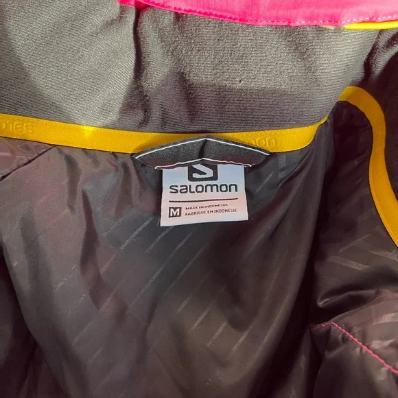 Salomon Ski coat size Medium! - Picture 4 of 4